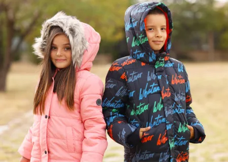 Готови за зимата: Как да изберем най-топлите якета и космонавти за децата