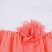 Детска празнична рокля "Кари" в бяло и праскова 5