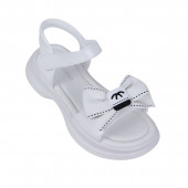 Детски лачени сандали с пандела в бяло 2