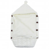 Портбебе от плетиво и пухена подплата в екрю 3