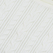 Портбебе от плетиво и пухена подплата в екрю 5