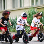 Детско колело за баланс "RACER"  черно 4