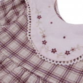 Рокля с бродирана якичка и дантела 3