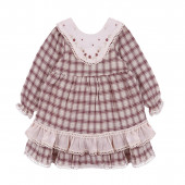 Рокля с бродирана якичка и дантела 2