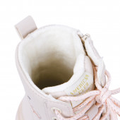 Зимни детски боти със сърчица в бежово 2