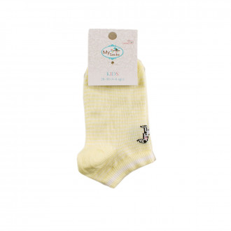 Детски къси чорапки тип терлик в жълто каре