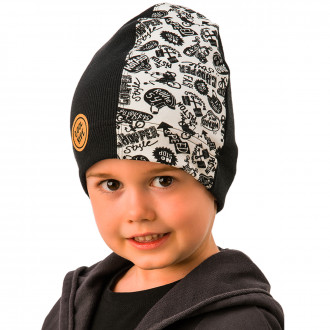 Трикотажна детска шапка за момчета в черно и бяло 1