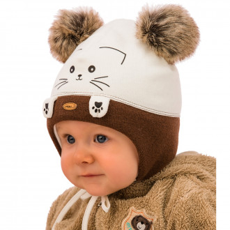Бебешка зимна шапка с апликация и пискюли 1