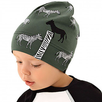 Трикотажна детска шапка в зелено 1
