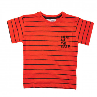 Детска тениска в червено и черно райе