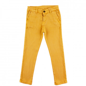 Памучен панталон за момчета в цвят горчица 1