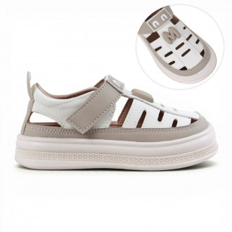 Анатомични сандали от екокожа в бежово