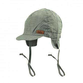 Бебешка шапка с мека козирка в зелено UV 30+ 