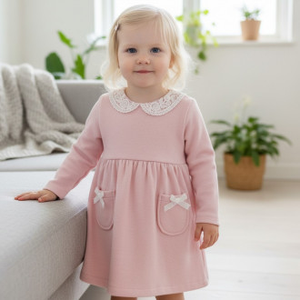 Бебешка плътна рокля с дантела и джобчета в розово