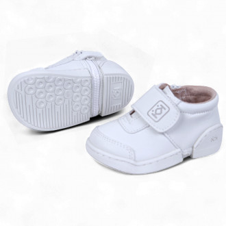 Олекотени буйки за прохождане в бяло