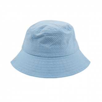 Детска дишаща шапка в светлосиньо