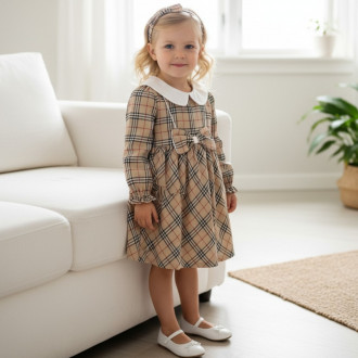 Детска рокля в бежово каре и якичка