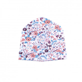 Двупластова трикотажна шапка в цветен десен