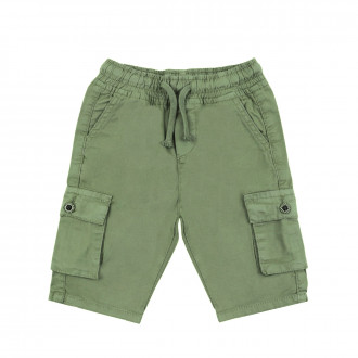 Къси карго панталони в зелено