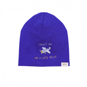 Памучна трикотажна шапка ''Trust me'' в тъмносиньо