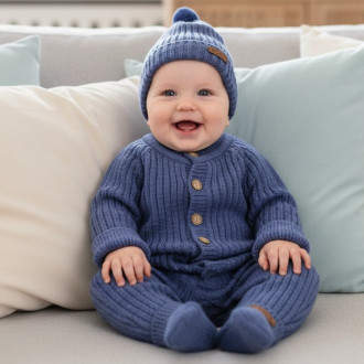 Бебешки ромпър от плетиво с шапка "Soft heat" в тъмносиньо