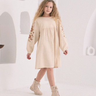 Детска памучна рокля с бродерия в бежово