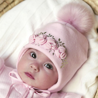 Зимна трипластова шапка с пискюл в розово