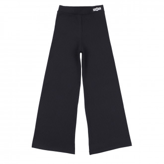 Ватиран панталон с широки крачоли в черно