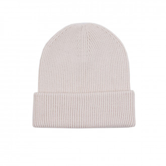 Зимна бежова шапка от плетиво