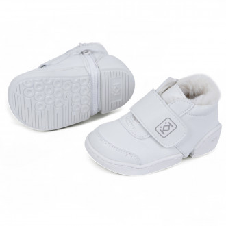 Зимни буйки за прохождане с пух в бяло