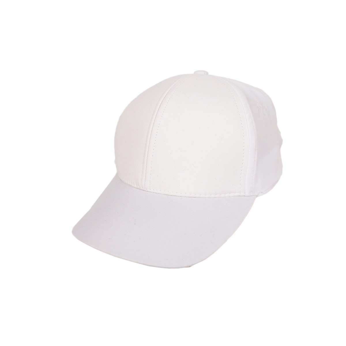 Лятна шапка в бял цвят 