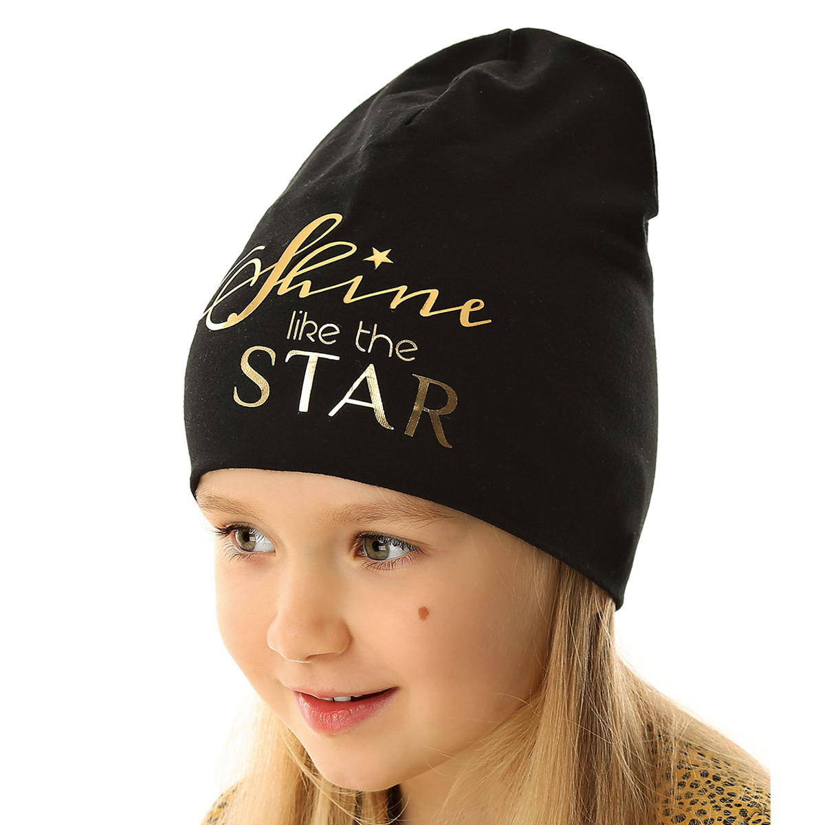 Двупластова трикотажна шапка "Shine like the star" в черно