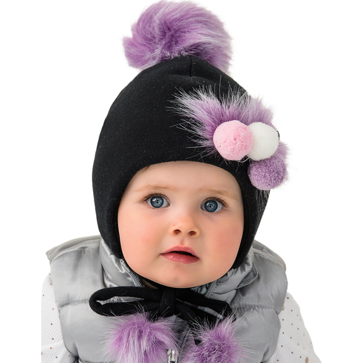 Детска зимна шапка в черно за момичета