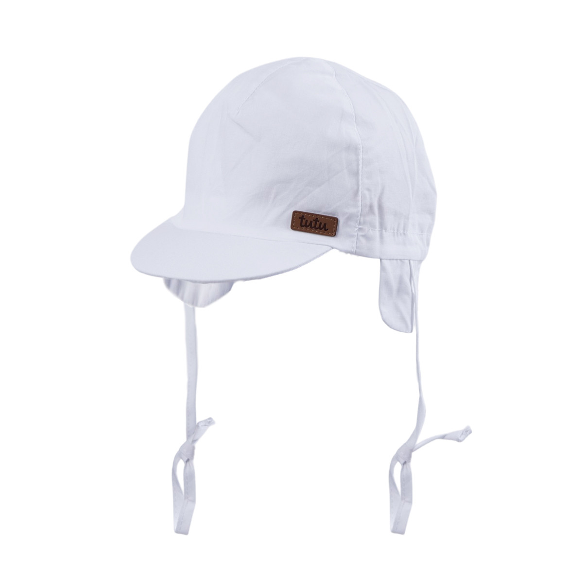 Бебешка шапка с мека козирка в бяло UV 30+