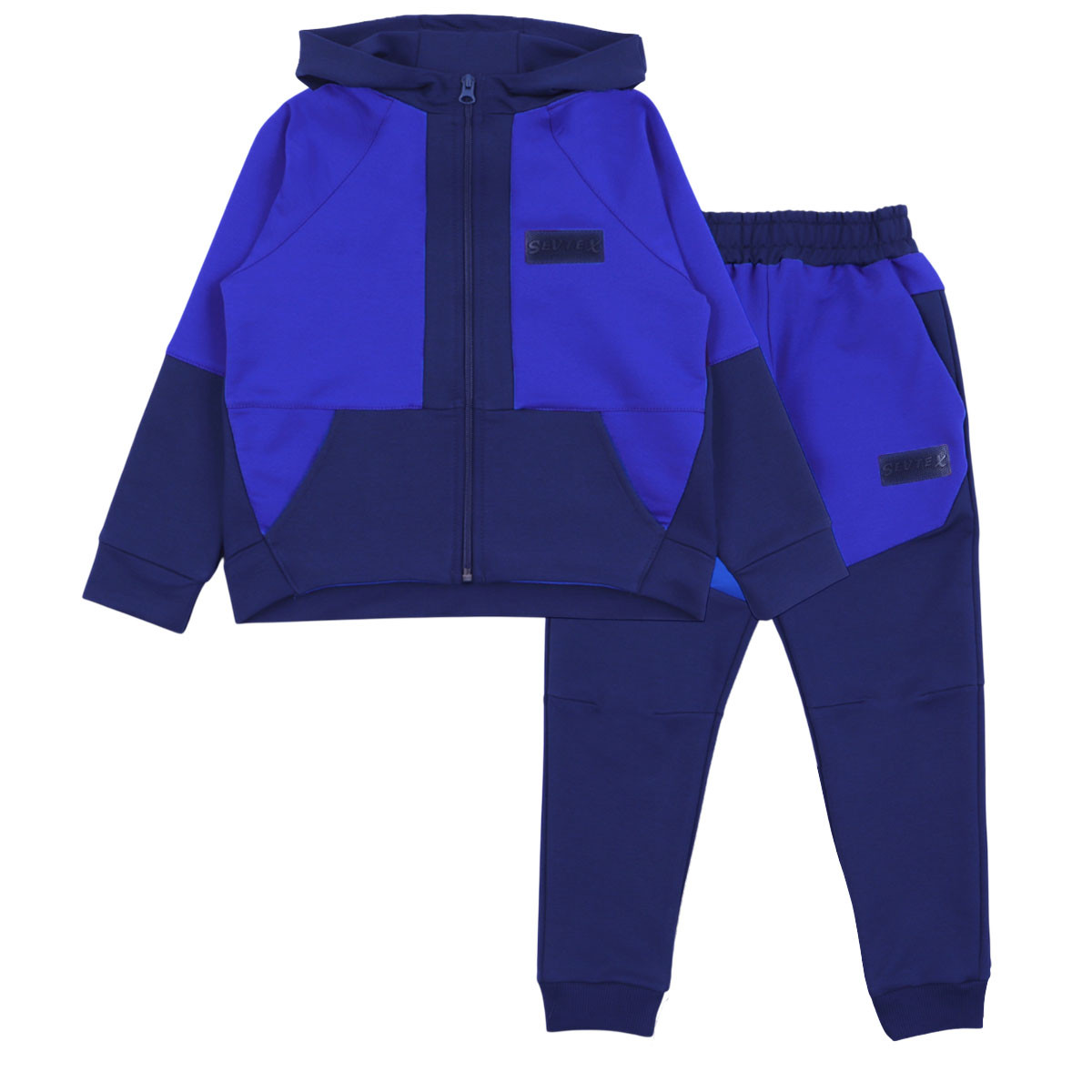 Детски спортен екип в синьо