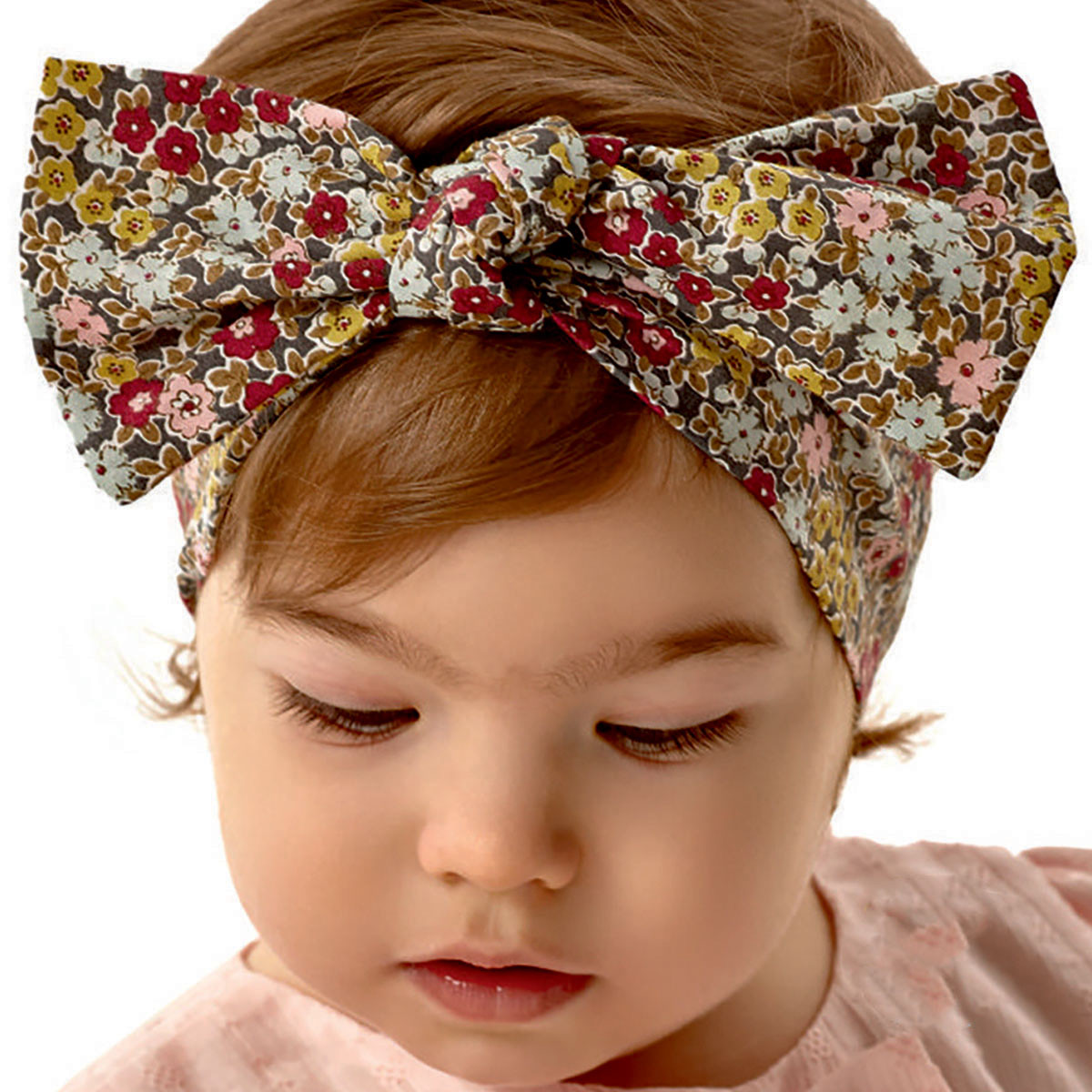 Детска лента за глава с флорални елементи 
