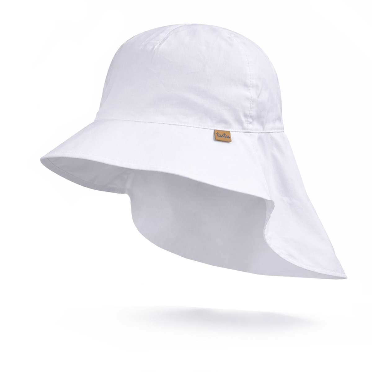 Бяла лятна шапка с удължена периферия UV 30+